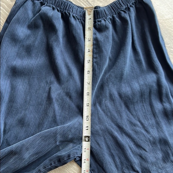 Black Wide-Leg Pants - Picture 5 of 6